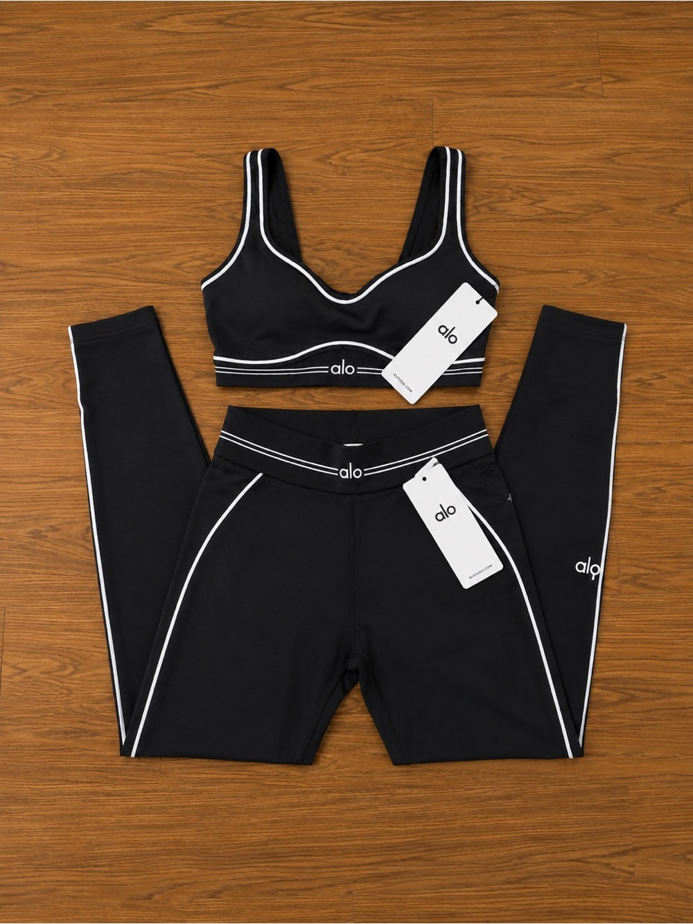 ALO Black Workout Set Leggings & Sports Bra Sizes XS,S,M,L